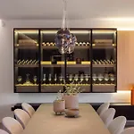 Villa 22 *